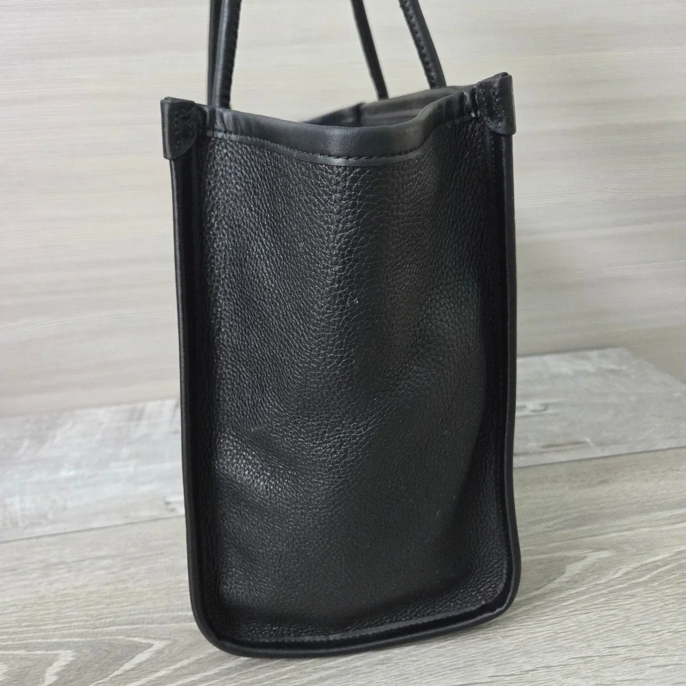 Kate Spade New‎ York Ella Black Pebbled Leather Double Handles Zipper Tote Bag